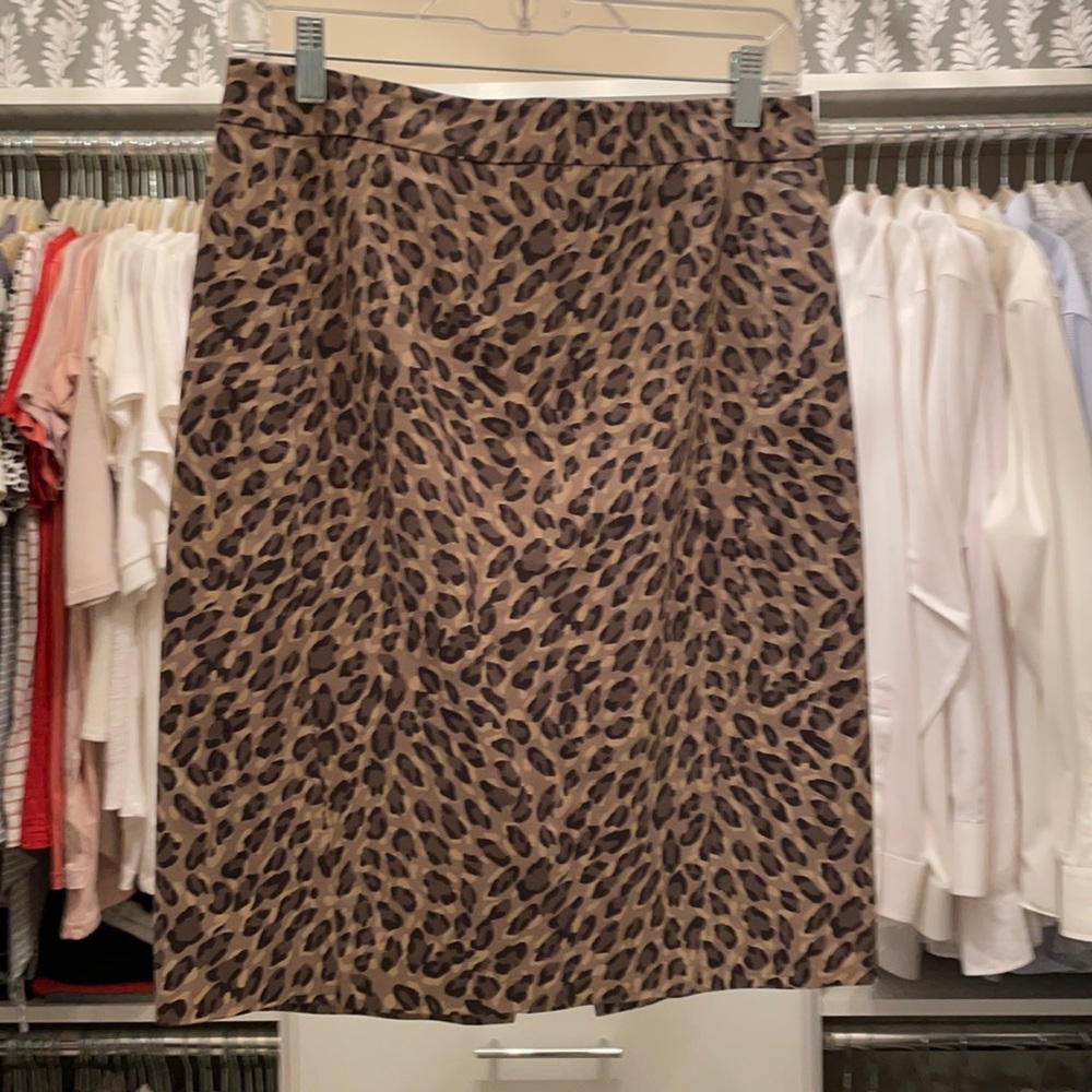 Loft Pencil skirt